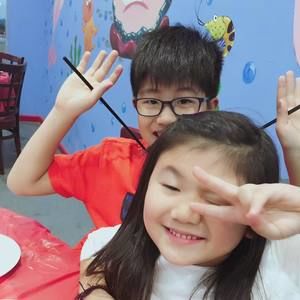 Meet your Posher, Chi ho